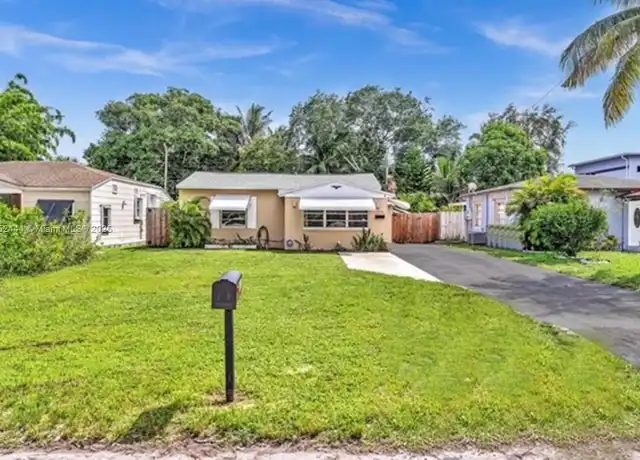 Property at 308 SW 10th St, Fort Lauderdale, FL, 33315, 2 beds, 1 bath, [object Object]