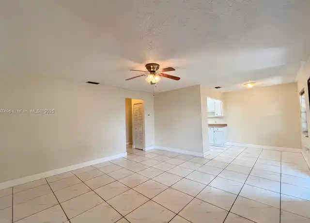 Property at 6032 SW 27th St Unit 3, Miramar, FL, 33023, 2 beds, 1 bath, [object Object]