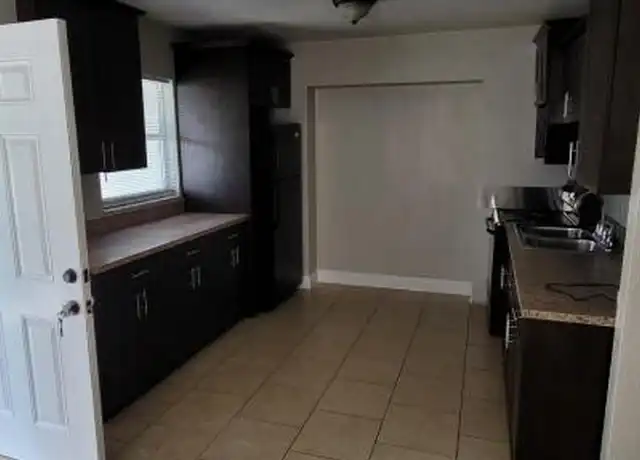 Property at 7213 N Hubert Ave, Tampa, FL, 33614, 3 beds, 1 bath, [object Object]