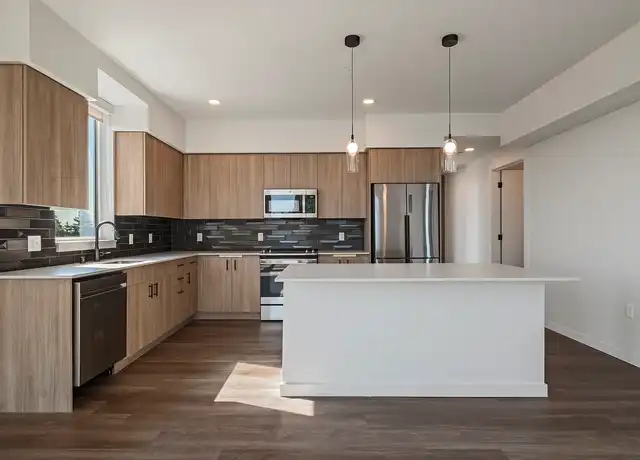 Property at Amelia at Angle Lake - 2929 S 200th St, Seatac, WA, 98198, 0-1 beds, 1 bath, [object Object]