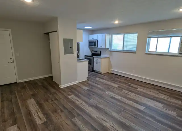Property at 4539 Whetsel Ave Unit 1, Cincinnati, OH, 45227, 1 bed, 1 bath, [object Object]