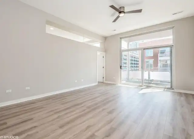 Property at 949 W Madison St, Chicago, IL, 60607, 2 beds, 2 baths, [object Object]