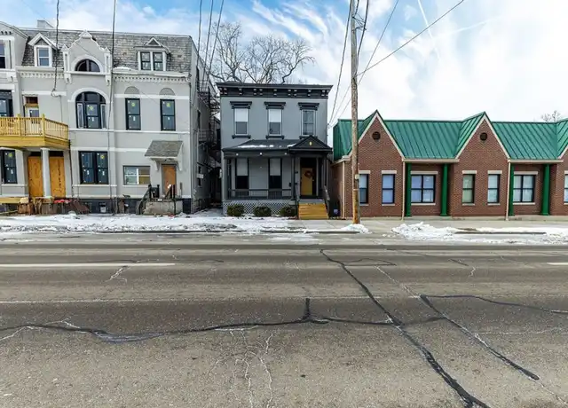 Property at 1009 Scott St, Covington, KY, 41011, 3 beds, 1.5 baths, [object Object]