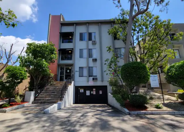 Property at 1818 N New Hampshire Ave, Los Angeles, CA, 90027, 1 bed, 1 bath, [object Object]