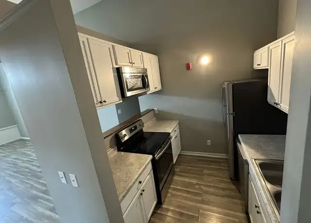 Property at Mason School Apartments - 1012 S 24th St, Omaha, NE, 68105, 1-3 bed, 1 bath, [object Object]