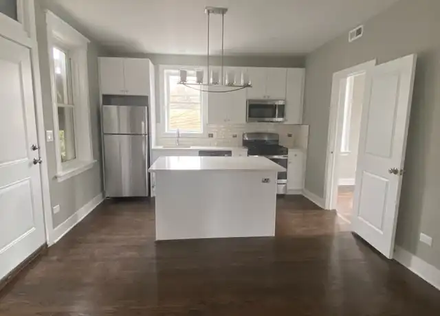 Property at 3671 N Elston Ave Unit CH2, Chicago, IL, 60618, 2 beds, 1 bath, [object Object]