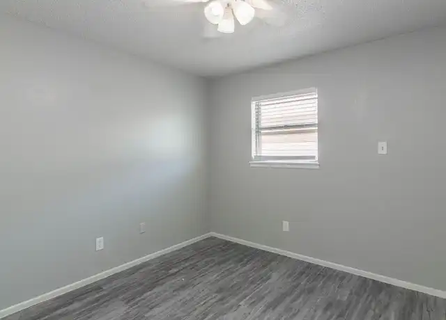 Property at 1305 53rd St Unit B, Lubbock, TX, 79412, 2 beds, 1 bath, [object Object]