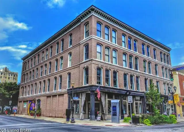 Property at 564 S 4th St Unit 308, Louisville, KY, 40202, 1 bed, 1 bath, [object Object]