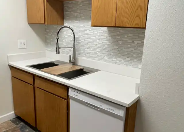 Property at 4610 Reka Dr, Anchorage, AK, 99508, 1 bed, 1 bath, [object Object]