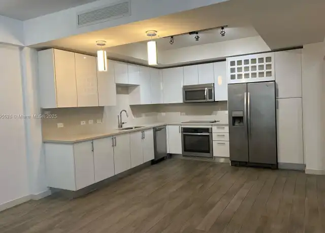 Property at 999 SW 1st Ave #1601, Miami, FL, 33130, 1 bed, 1 bath, [object Object]