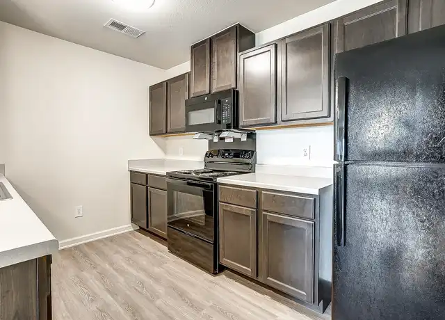 Property at Ivy Ridge Apartment Homes - 1425 Laurel Crossing Pkwy, Buford, GA, 30519, 2 beds, 2 baths, [object Object]