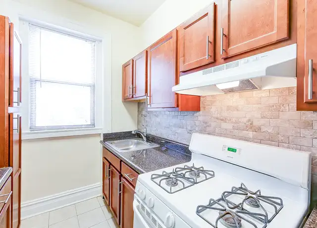 Photo of 1707 Columbia Rd NW, Washington, DC 20009