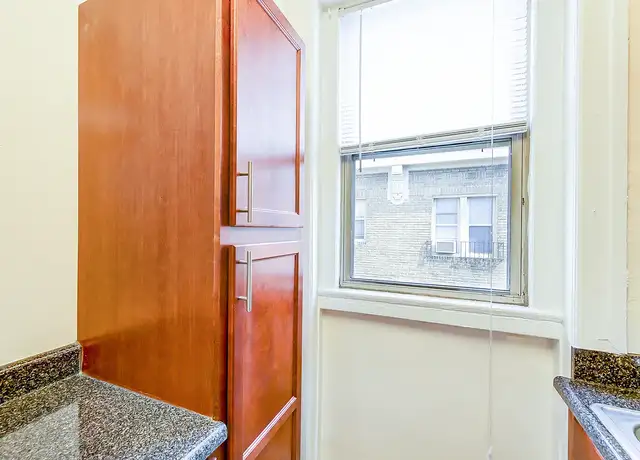 Photo of 1707 Columbia Rd NW, Washington, DC 20009