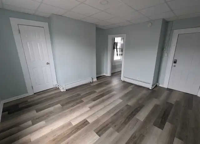 Property at 96 Summer Ave Unit 2, Newark, NJ, 07104, 2 beds, 1 bath, [object Object]