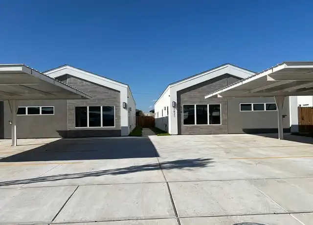 Property at 1421 E Iris Ave Unit 2, McAllen, TX, 78501, 3 beds, 2 baths, [object Object]