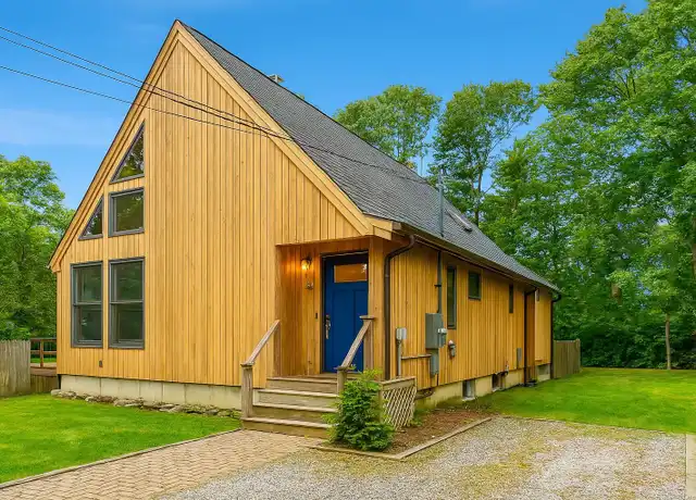 Property at 15 6th St, East Hampton, NY, 11937, 3 beds, 2.5 baths, [object Object]