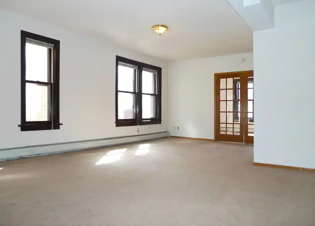 Property at 128 E 18th St Unit 12 21, Minneapolis, MN, 55403, 2 beds, 2 baths, [object Object]