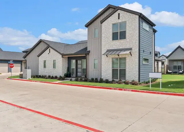Property at 1757 Labrador Ln, Garland, TX, 75089, 3 beds, 2.5 baths, [object Object]