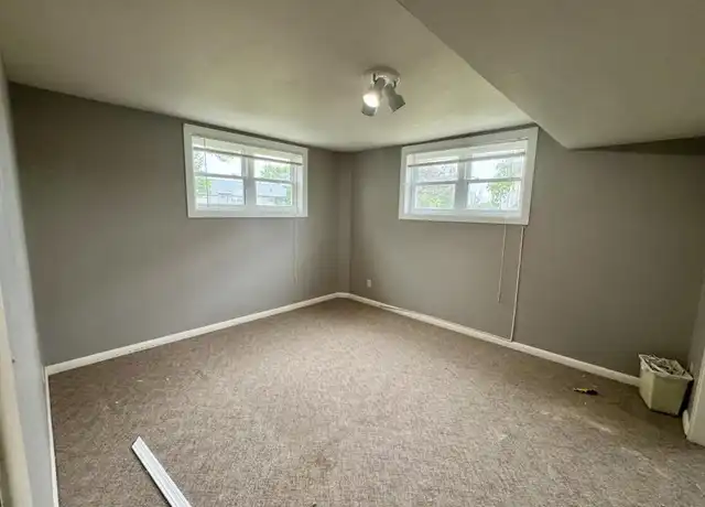 Property at 1208 N 11th St, Bismarck, ND, 58501, 2 beds, 1 bath, [object Object]