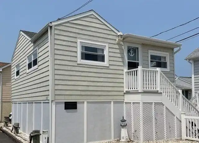 Property at 112 W Tide Way, Lavallette, NJ, 08735, 2 beds, 1 bath, [object Object]