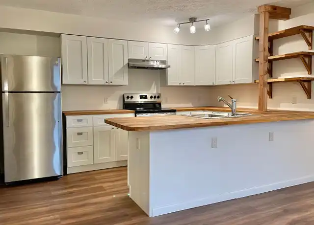Property at 400 Cranbrook Ave SE Unit 12, Valdese, NC, 28690, 1 bed, 1 bath, [object Object]