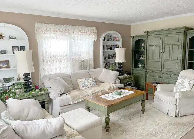 Property at 364 E Broadway, Long Beach, NY, 11561, 2 beds, 1 bath, [object Object]