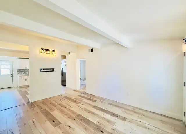 Property at 8657 Ranchito Ave, Panorama City, CA, 91402, 2 beds, 1 bath, [object Object]