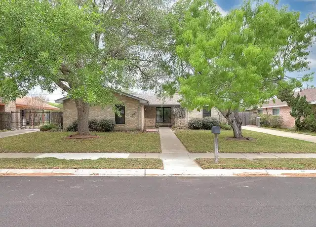 Property at 3121 Seafoam Dr, Corpus Christi, TX, 78418, 4 beds, 2 baths, [object Object]