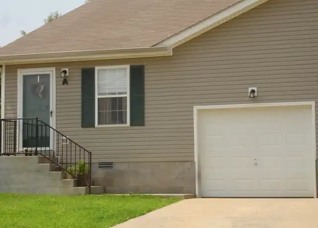 Property at 500 Luxury Dr Unit B, Clarksville, TN, 37043, 2 beds, 1 bath, [object Object]