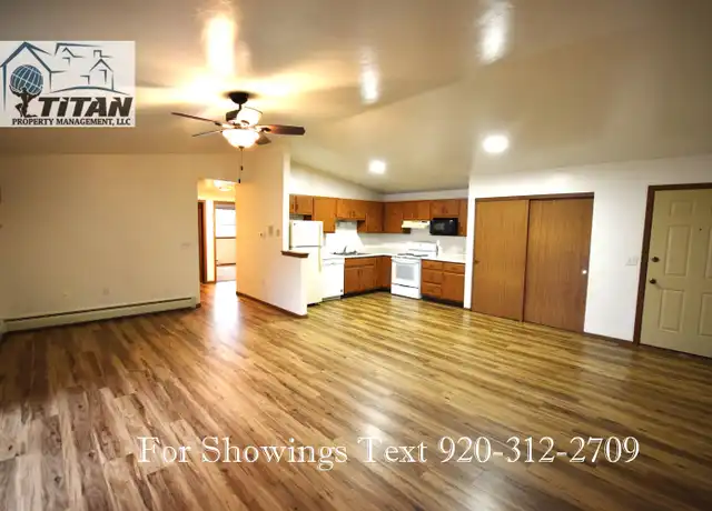 Property at 205 Joseph Ct, Neenah, WI, 54956, 2 beds, 1 bath, [object Object]