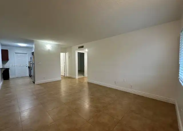 Property at 110 NE 19th Ave Unit 8, Deerfield Beach, FL, 33441, 2 beds, 1 bath, [object Object]