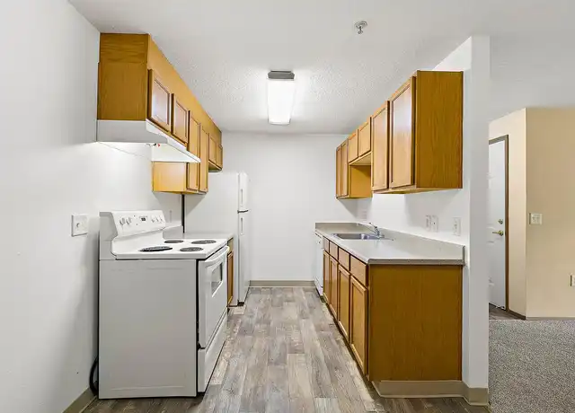 Property at Harvard Meadow - 300 S Evergreen Rd, Woodburn, OR, 97071, 2 beds, 2 baths, [object Object]
