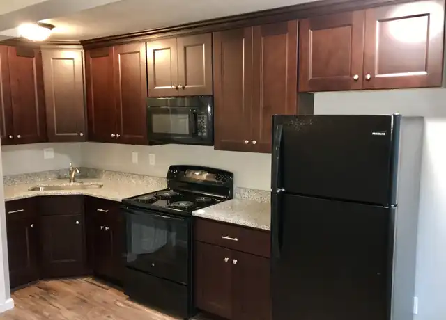 Property at 830 W 26th St Unit 4, Norfolk, VA, 23517, 2 beds, 1 bath, [object Object]