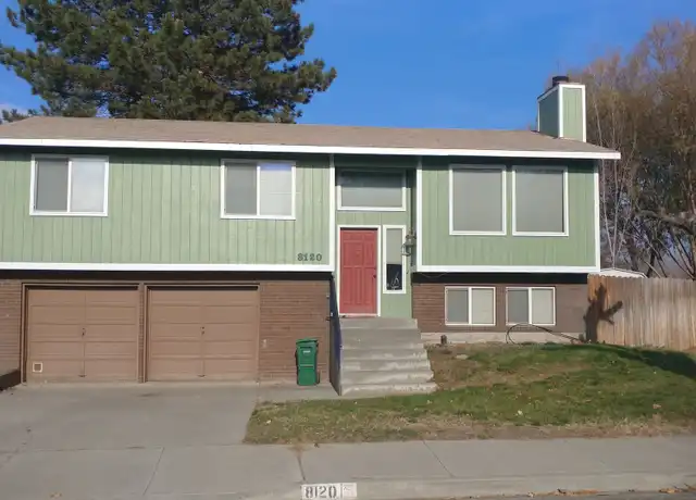 Property at 8120 W Hood Ave, Kennewick, WA, 99336, 3 beds, 2.5 baths, [object Object]
