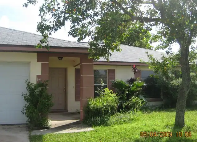 Property at 978 Florida Pkwy, Kissimmee, FL, 34743, 4 beds, 2 baths, [object Object]