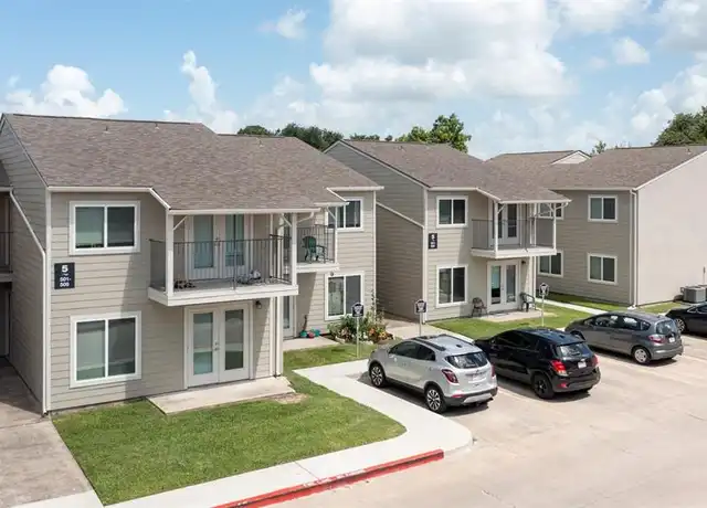 Property at 2008 Sam Houston Dr, Victoria, TX, 77901, 1 bed, 1 bath, [object Object]