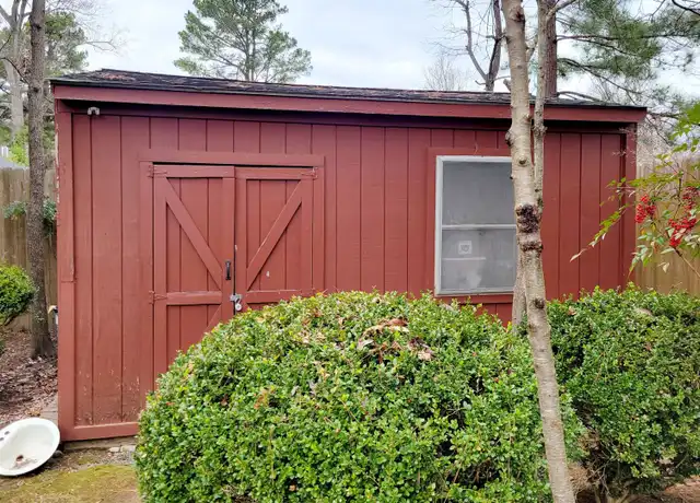 Property at 1809 Fairview St, Burlington, NC, 27215, 2 beds, 1 bath, [object Object]