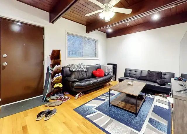 Property at 719 W Buckingham Pl Unit 2, Chicago, IL, 60657, 2 beds, 2 baths, [object Object]