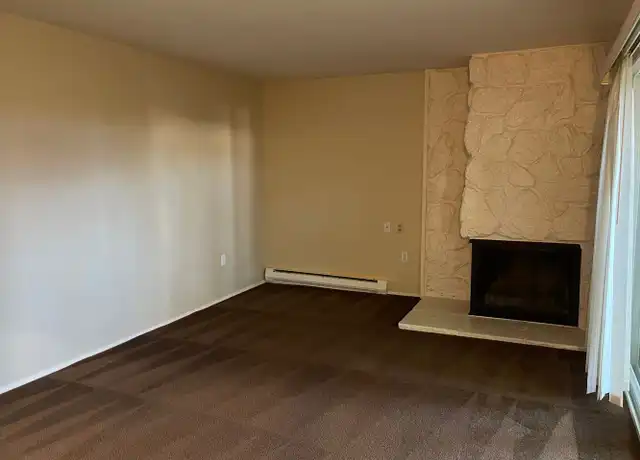 Property at 14620 NE 35th St, Bellevue, WA, 98007, 2 beds, 1.5 baths, [object Object]