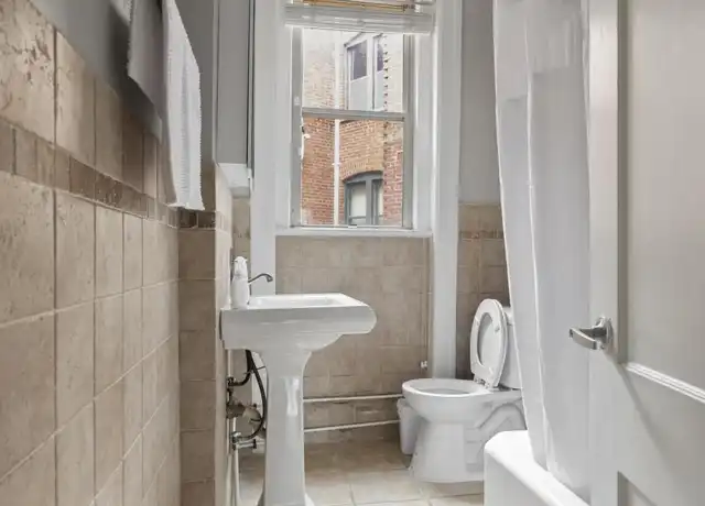 Property at 2800 Connecticut Ave NW Unit 201, Washington, DC, 20008, 3 beds, 1 bath, [object Object]