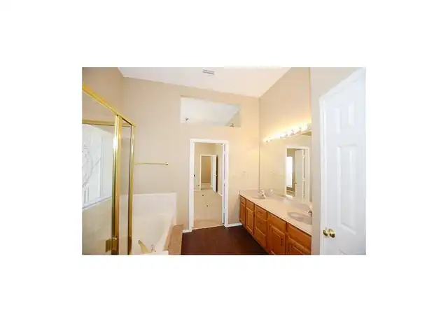 Property at 1518 High Pointe Ln, Cedar Hill, TX, 75104, 3 beds, 2 baths, [object Object]