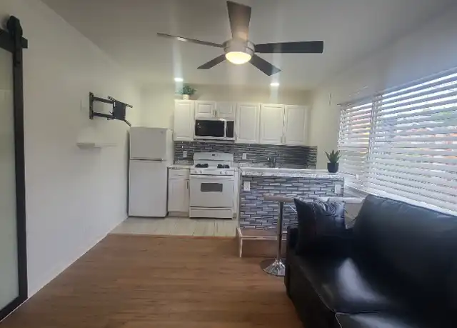 Property at 589 Bramhall Ave Unit 2L, Jersey City, NJ, 07304, 1 bed, 1 bath, [object Object]