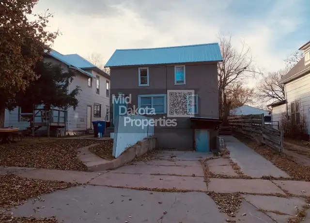 Property at 719 S Edmunds St Unit 3, Mitchell, SD, 57301, 2 beds, 1 bath, [object Object]