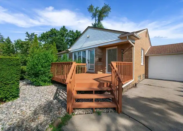 Property at 2739 Yorkshire Rd, Birmingham, MI, 48009, 3 beds, 2 baths, [object Object]