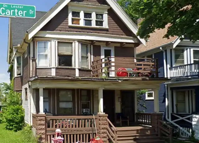 Property at 3401 N Doctor Lester Carter Dr, Milwaukee, WI, 53206, 2 beds, 1 bath, [object Object]