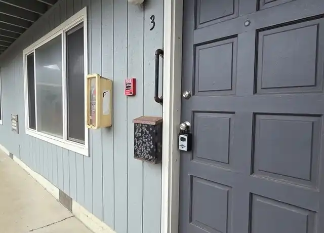 Property at 811 SW 6th St #3, Newport, OR, 97365, 2 beds, 1 bath, [object Object]