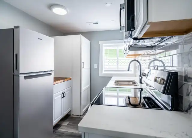 Property at 1631 Columbia Ave Unit B, Indianapolis, IN, 46202, 2 beds, 1 bath, [object Object]