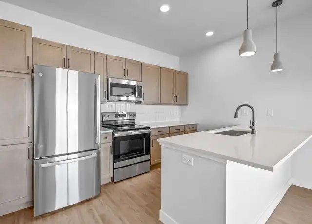 Property at 115 E Washington St Unit 413, Appleton, WI, 54911, 2 beds, 1 bath, [object Object]