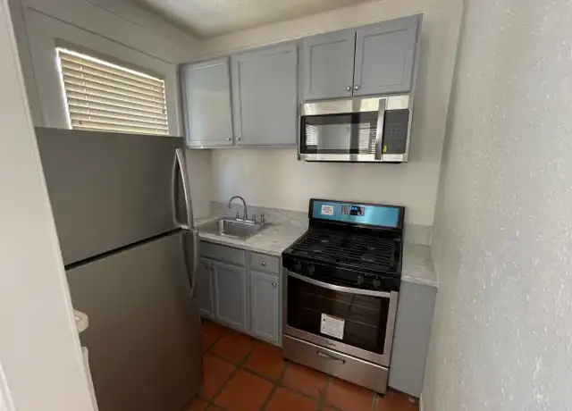 Property at 3205 Helms St Unit 201, Austin, TX, 78705, 2 beds, 1 bath, [object Object]