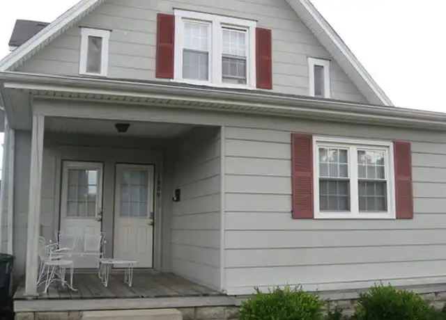 Property at 2000 1/2 W Jackson St, Muncie, IN, 47303, 1 bed, 1 bath, [object Object]